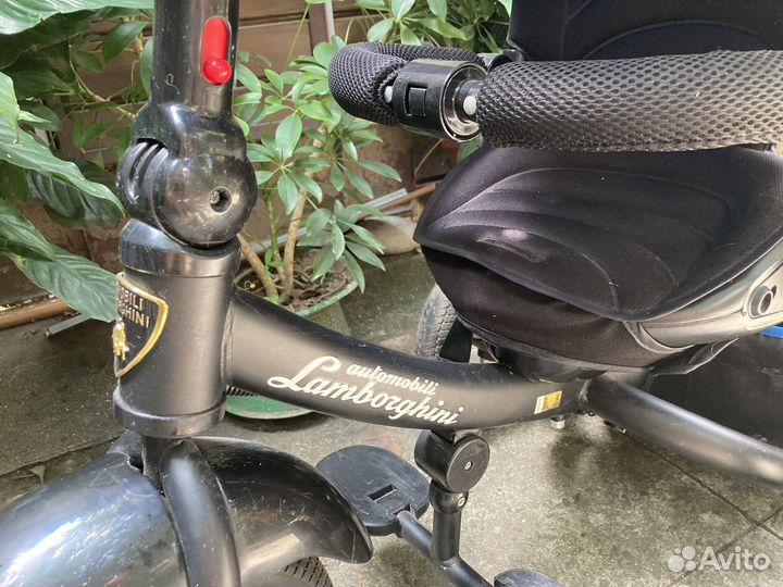 Трехколёсный велосипед-трансформер с ручкой