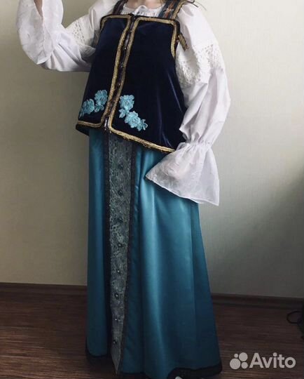 Народный костюм