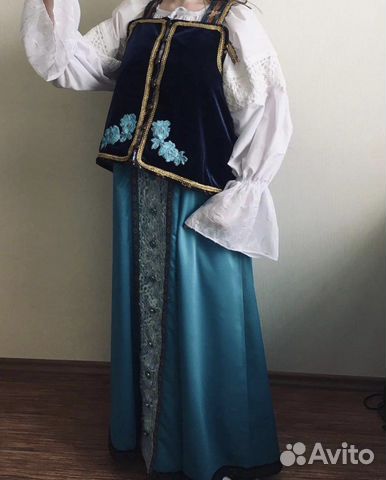 Народный костюм