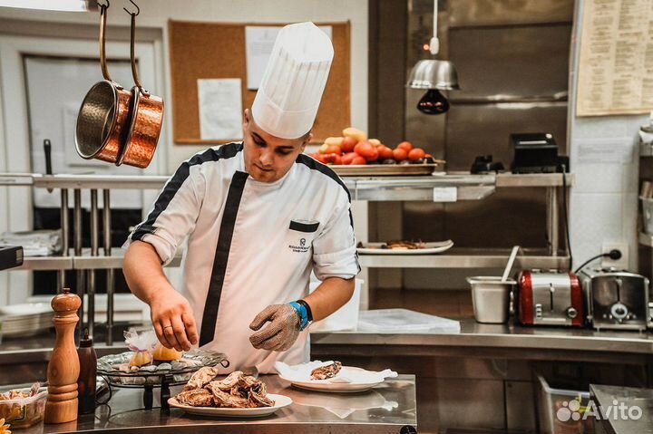 Повар горячего цеха