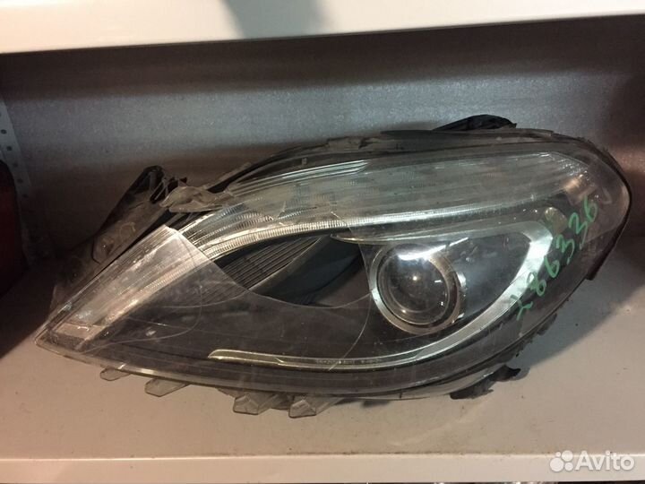 Фара битая левая Mercedes B Class 2014