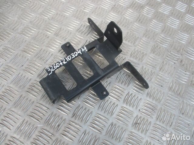 Кронштейн средней части бампера Scania 2554786