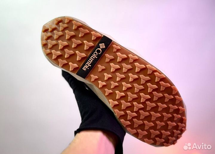 Кроссовки Columbia легкие