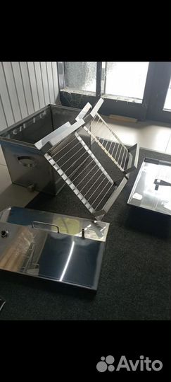 Коптильня огромная 60*40*40,астраханская термометр