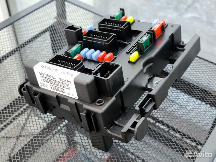 Блок предохранителей BSM B5 новый