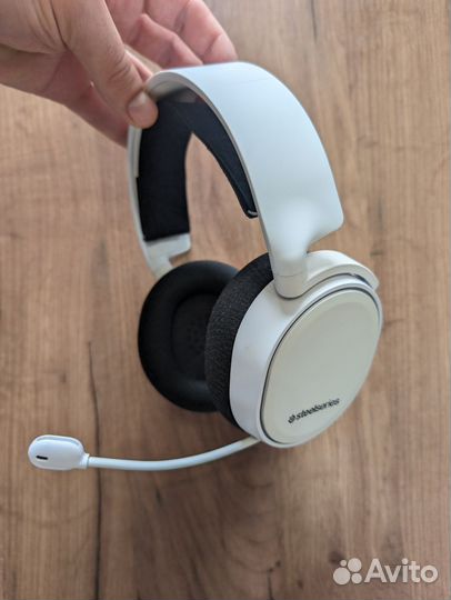 Наушники Steelseries Arctis 5 2019 Edition, белые