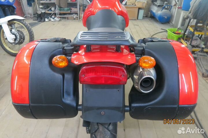 Triumph tiger 955