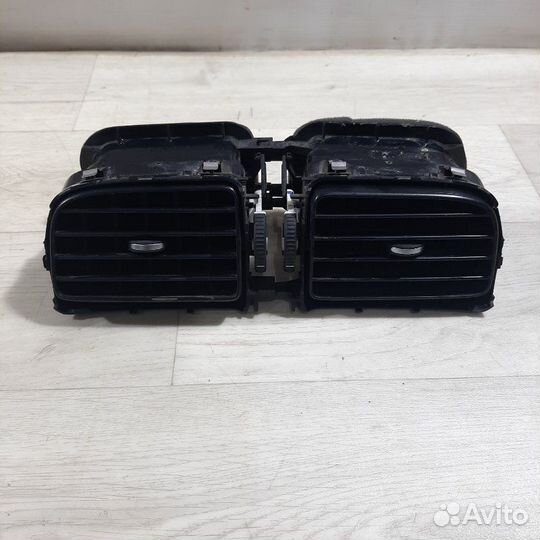 Дефлектор воздушный Volkswagen Polo 2012