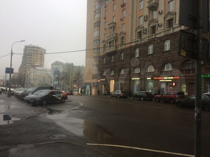 Сдам торговое помещение, 65 м²