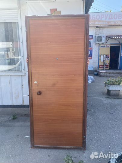 Дверь металлическая