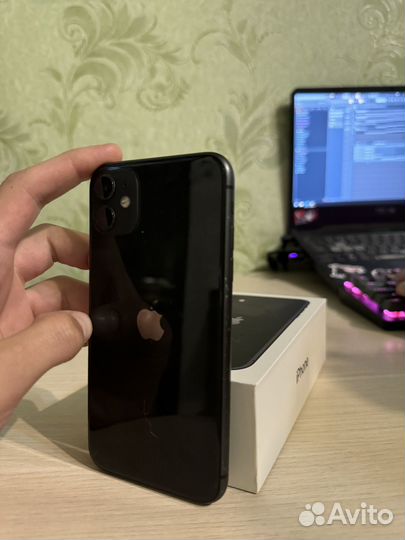 iPhone 11, 64 ГБ