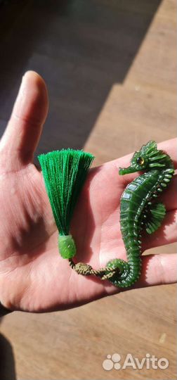 Морской конёк из нефрита