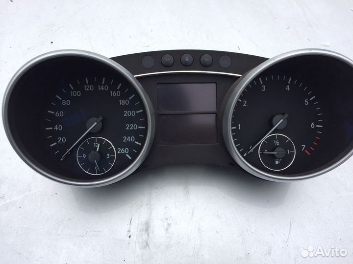 Щиток приборов на мерседес W164