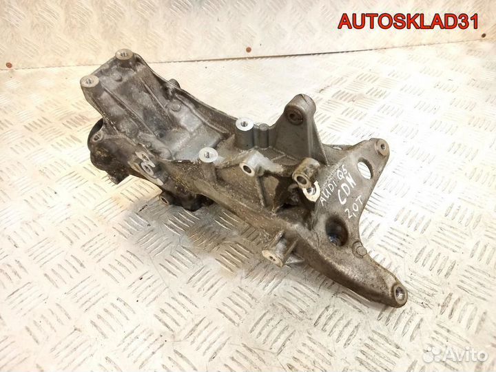 Кронштейн генератора Audi Q5 8R 06H903143E