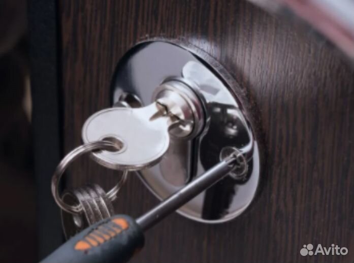 Вскрытие замков/Замена замков двери/Вскрытие авто