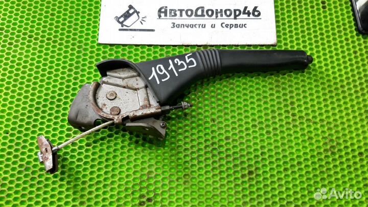 Рычаг стояночного тормоза Renault Logan 1