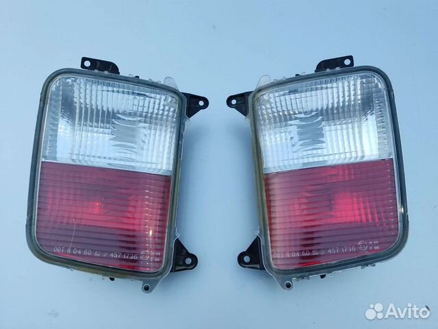 Фанари задние в крышку багажника Cadillac CTS 2.6