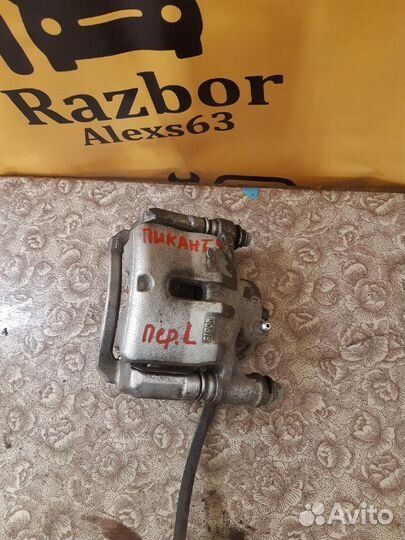 Суппорт тормозной передний Kia Picanto 2 G4LA 2011