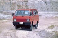 Mitsubishi Delica II (1979—1986) Минивэн