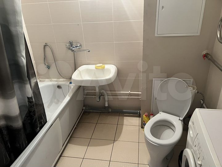 1-к. квартира, 40 м², 1/17 эт.