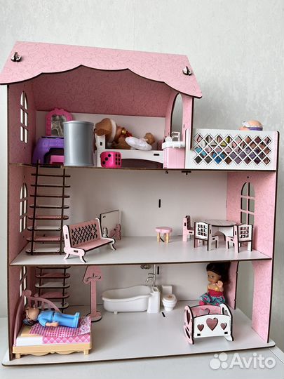 Домик кукольный