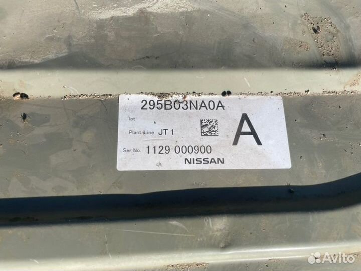 Высоковольтная батарея Nissan Leaf ZE0 EM61 2012