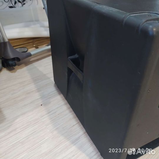 Сабвуфер активный db Technologies SUB 05D