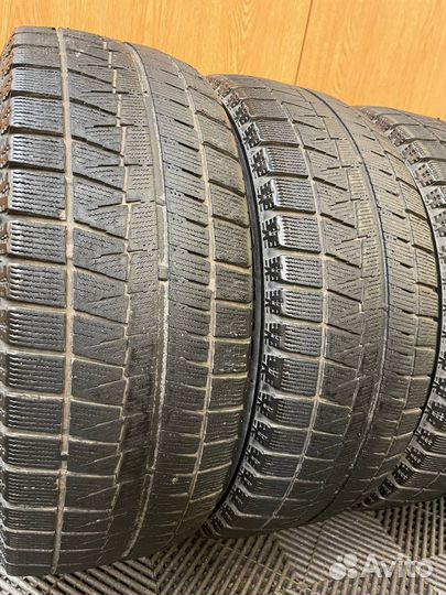 Bridgestone Blizzak Revo GZ 215/55 R17