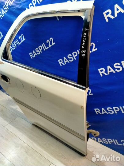 Дверь задняя правая Toyota Cresta GX100