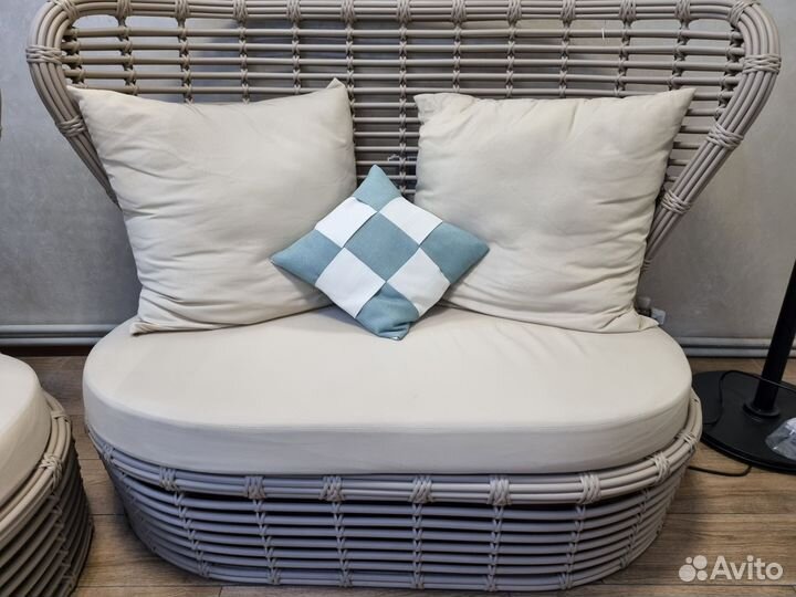 Лаундж комплект из искусственного ротанга