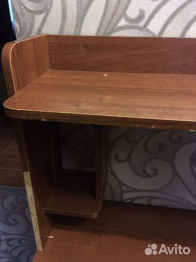 Компьютерный стол