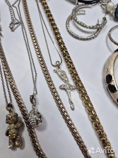 Лот бижутерии