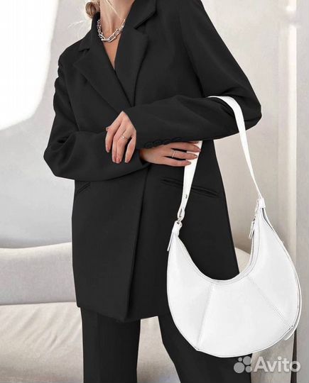 Брючный костюм женский