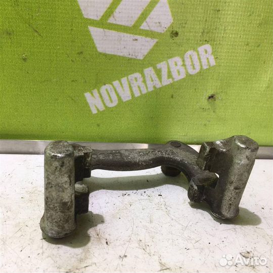 Скоба суппорта заднего Ауди А6 С5