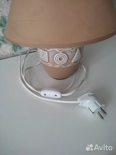 Лампа настольная