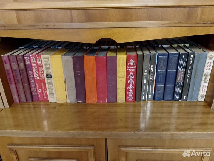 Библиотека, книги