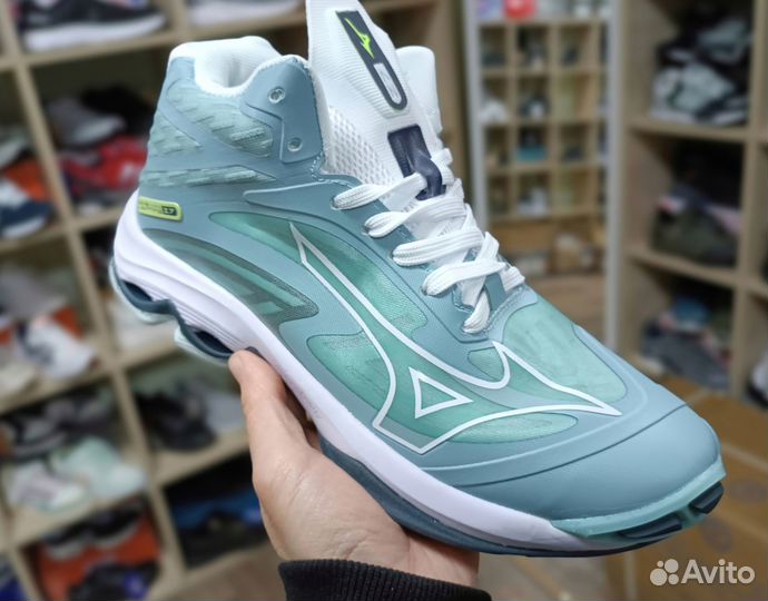 Кроссовки волейбольные Mizuno Wave lightning Z7