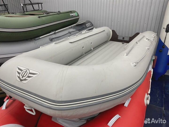 Лодка надувная пвх Флагман DK 320
