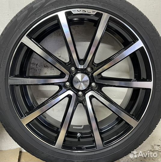 Колёса R20 5x114,3 Venerdi на шинах 245/45 R20