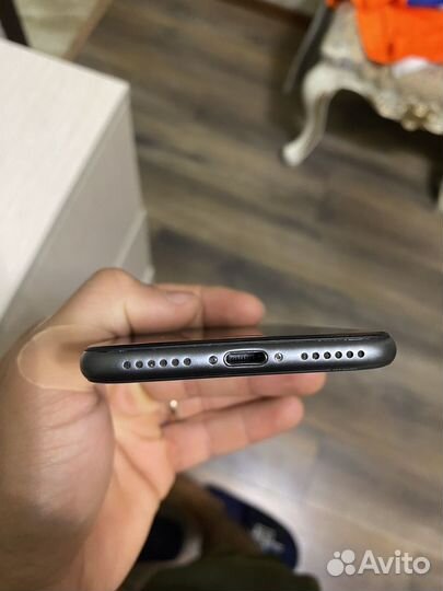 iPhone 8 64gb