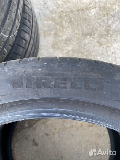 Pirelli P Zero 275/40 R21 и 315/35 R21 111Y