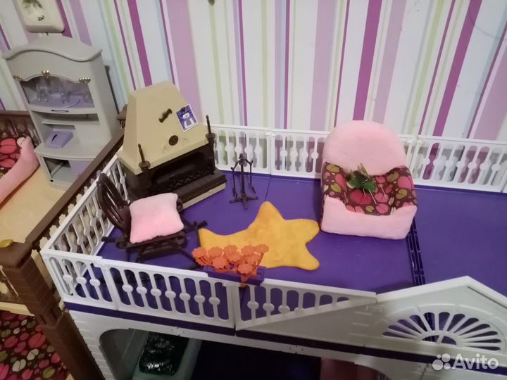 Домик кукольный