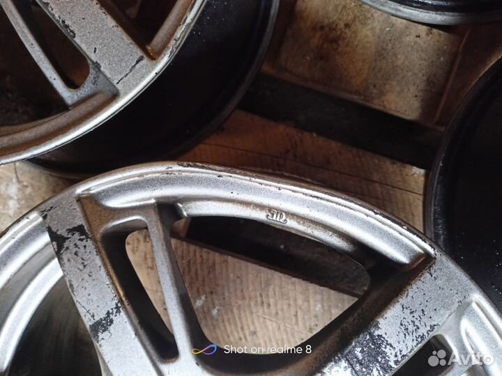 Диски колесные литые R15