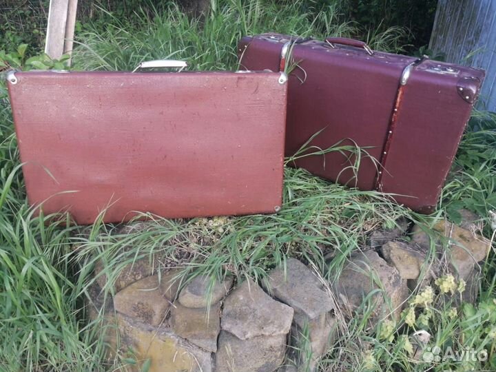 Чемоданы старинные