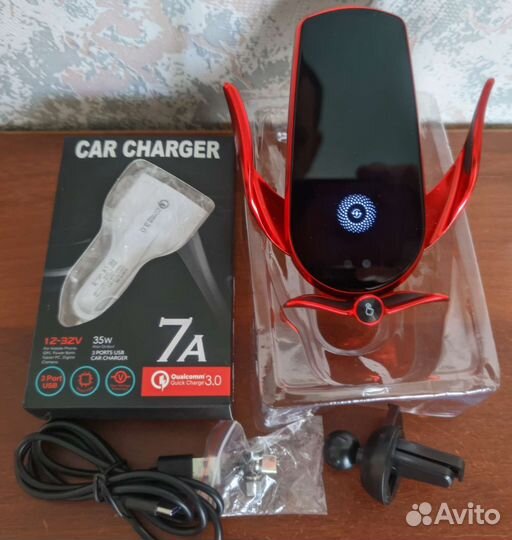 Держатель телефона в машину с зарядкой сенсорныйQi