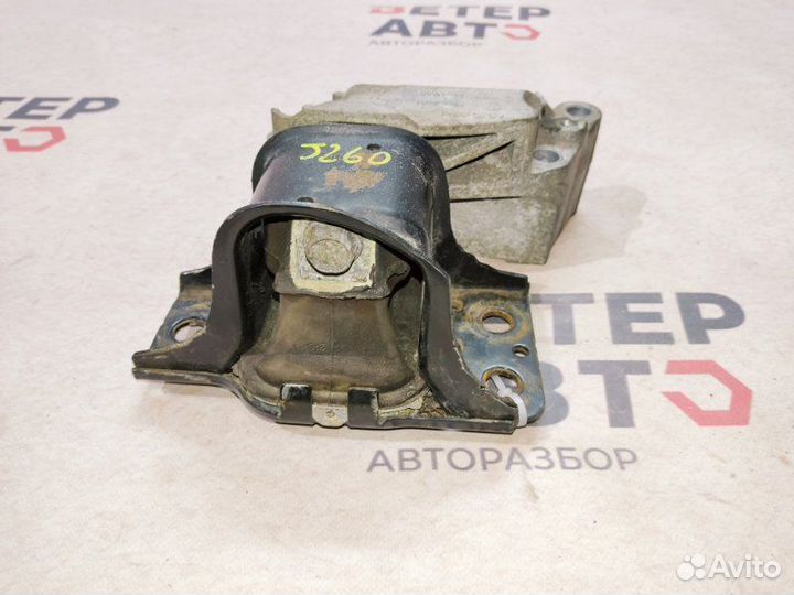 Подушка двигателя правая Nissan Qashqai