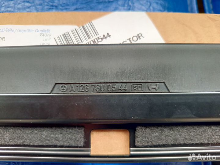 Обтекатель люка мерседес W116, W123, W126, W463