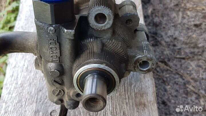 Насос гур Джип Гранд Чероки wk\wh