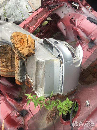 Задняя панель Ford Mondeo 1 Форд Мондео 1 седан