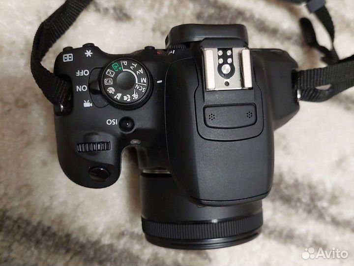 Зеркальный фотоаппарат canon 700d